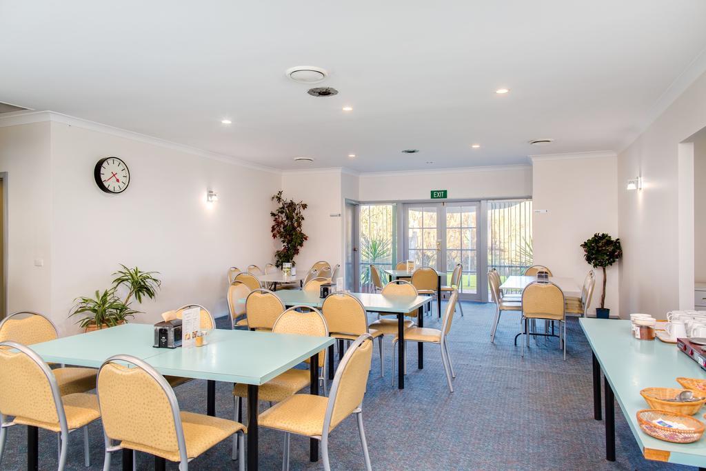 Thurgoona Country Club Resort Extérieur photo
