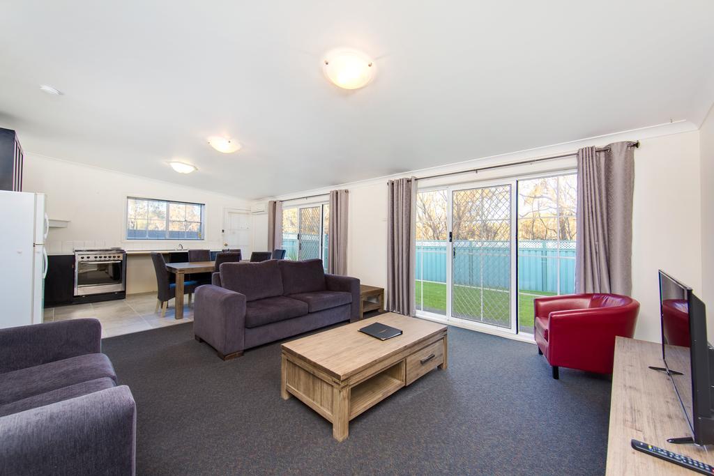 Thurgoona Country Club Resort Extérieur photo